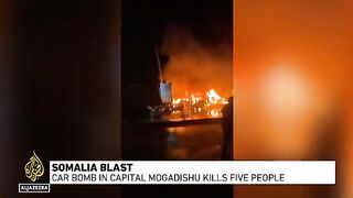 Deadly car bomb targets busy cafe in the Somali capital