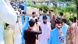 Zmeen kha gyi nojwan