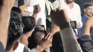 A beautiful Kashmiri anthem in the voice of Raja Hafeez Babar, the lively voice of Kashmir