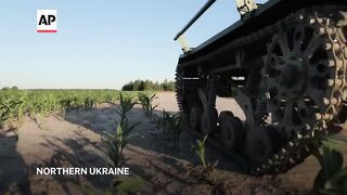 Ukrainian startups create low-cost drones to fight Russia.
