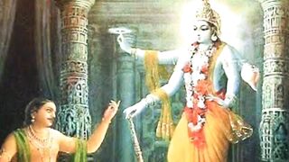 The importance of reading and understanding texts like the Ramayana and Ramcharitmanas for spiritual enlightenment.