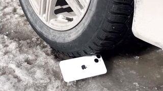 Проехался по айфону жены ????