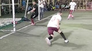 Extra funny man play football