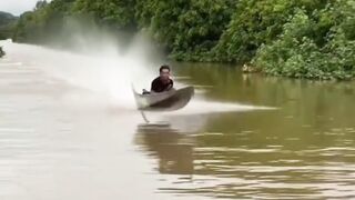 Thrilling Adventures: Amazing Boat Race Extravaganza!"