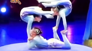 Super interesting circus video Amazing performance