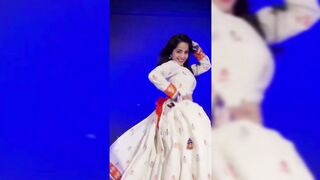 Indian Girl Salvi Kapoor Dance 6