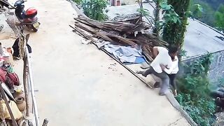 Funny moments under surveillance 2