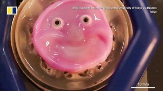 Japan scientists make smiling robot with 'living skin’.