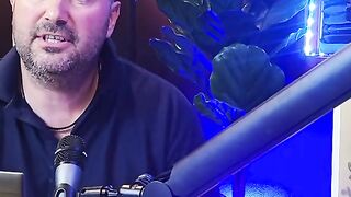 СЕНАТОР ДЕМОКРАТ ОСЪДЕН НА ДЪЛГИ ГОДИНИ ЗАТВОР