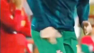 Drop a heart for Portugal