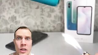 Подарили телефон, а он сжег его!