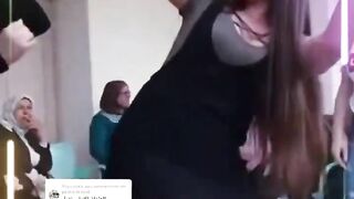 Tremendous Moroccan dancing, always with authentic Moroccan songs
