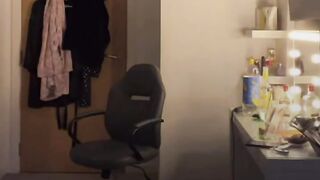 BEAUTIFUL WOMEN NIP SLIP *)