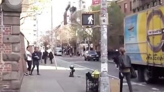 Funny fake gunshot prank.