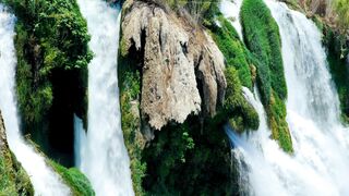 Water fall Beauty view 0081