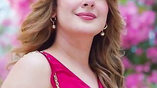 Kubra khan hot   viral