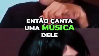 Madruguinha cantando caneta azul kkkkk