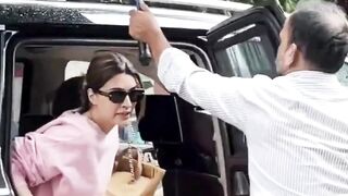 Kriti Sanon Spotted In The City #kritisanon #shorts #short #trending #viral #bollywood #shortvideo