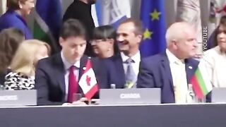 УКРАИНА ИСКА ВТОРАТА КОНФЕРЕНЦИЯ ЗА МИР ДА СЕ ПРОВЕДЕ  ДО НОЕМВРИ
