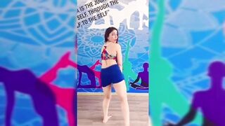 Indian Girl Maahi Khan Dance