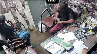 The accused who committed the robbery in Rangers uniform in Gulshan Iqbal area turned out to be an officer of Rangers