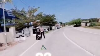 Motorcyclists avoid officers to check the completeness of their vehicle documents.
