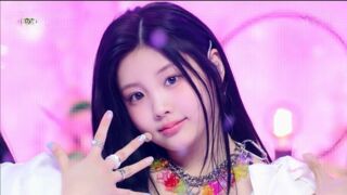 (HIGH QUALITY) ILLIT - My World, Magnetic MNet M!Countdown