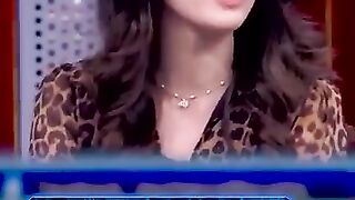 Laiba Khan ki manager Ammi! - #hasnamanahai #tabishhashmi #laibakhan #geonews #shorts