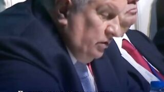 ПУТИН Е ПОДАРИЛ 18 МИЛИАРДА ДОЛАРА НА КИТАЙ