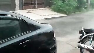It's raining 4