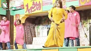 Wafa Ali mujra