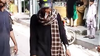 Pakistani Teyara funny video