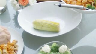 How to Eat Mindfully with Family?