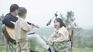 Thể Hiện bài tiếng Anh trên Núi  Annie ft. AlexD