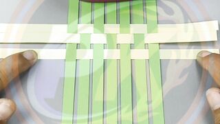 How to make a Paper Easter Basket  #diy #makingpaperbasket