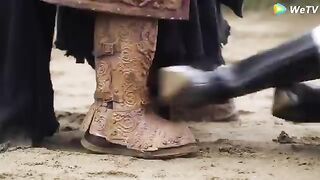 The besieged Cinderella turned out to be a master and crushed the God of War with one palm!