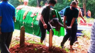 ZB-06 in the moslem cemetery - a burial proccess