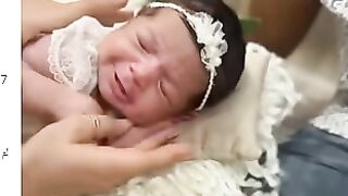 شكلها يخوف وهيه نايمه يرعب (تالين حوارات)????????