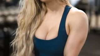 hot&beautiful girl in da gym!