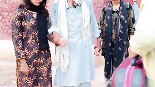 baap apni beti ko q beech raha ha | kiya majboori hogi