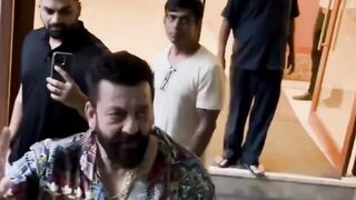 Fans Came To Wish Sanju Baba On His 65th Birthday Viral Masti Bollywood