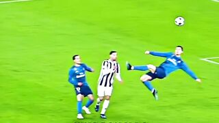 Ronaldo and Messi fight