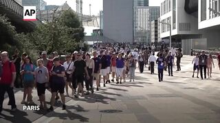 Olympic fans return to the Games in raucous fashion in Paris.
