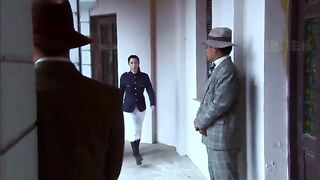 Anti-Japanese Film:Female spy captured by Japs easily breaks free from handcuffs,turning the tables!