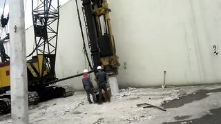 Hydrolic Pile Driving. Civil engineering Work