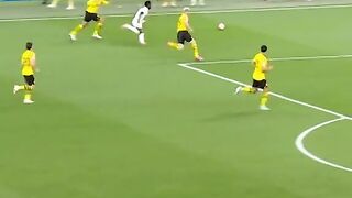 Vinicus Jr Humiliates A Broussard Dortmund Defender
