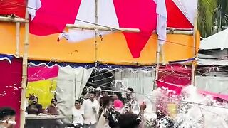 বিয়ে বাড়ির বিনোদন মার পীট।????????