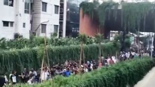 কোটা আনদোলন চট্টগ্রাম বেপক মারা*মারির এক অংশ