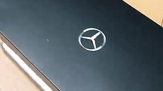 Unwrapping_MAYBACH_S680_V12(480p).
