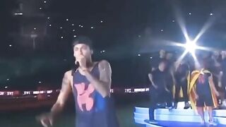 এখন আমার বড় ভাই ভয়েস দিতাছে